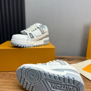 LV Trainer Maxi Sneaker - RLS132