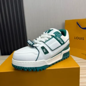 LV Trainer Maxi Sneaker - RLS133