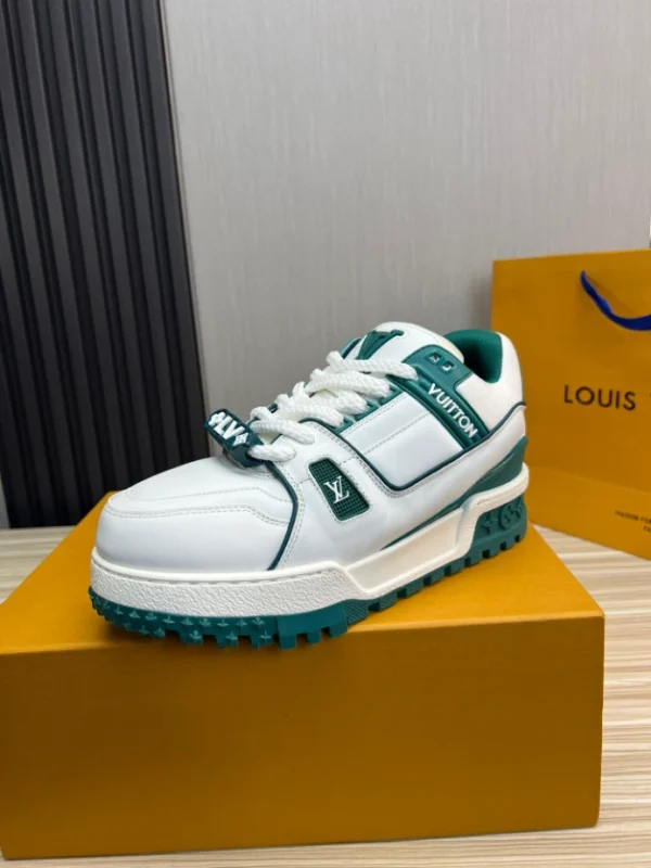 LV Trainer Maxi Sneaker - RLS133
