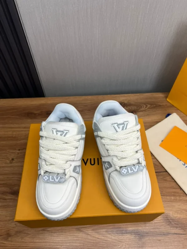 LV Trainer Maxi Sneaker - RLS132