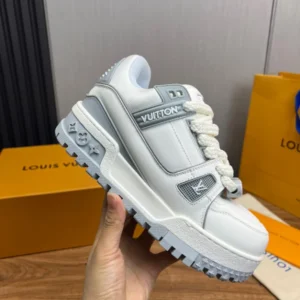 LV Trainer Maxi Sneaker - RLS132