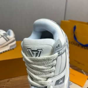 LV Trainer Maxi Sneaker - RLS132
