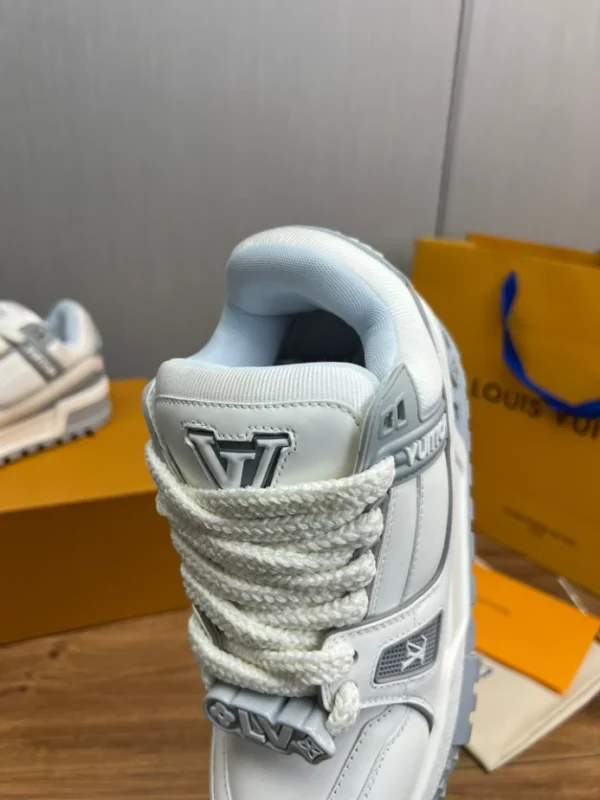 LV Trainer Maxi Sneaker - RLS132