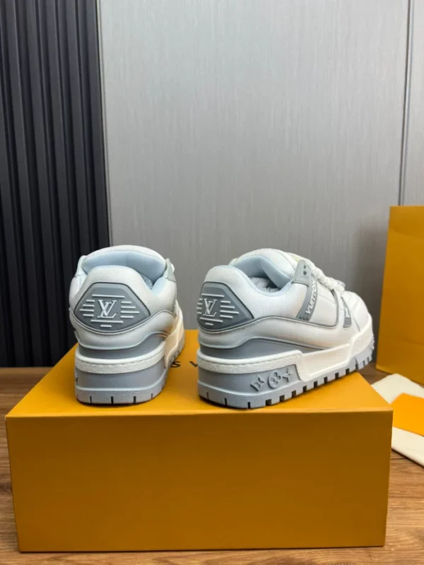 LV Trainer Maxi Sneaker - RLS132