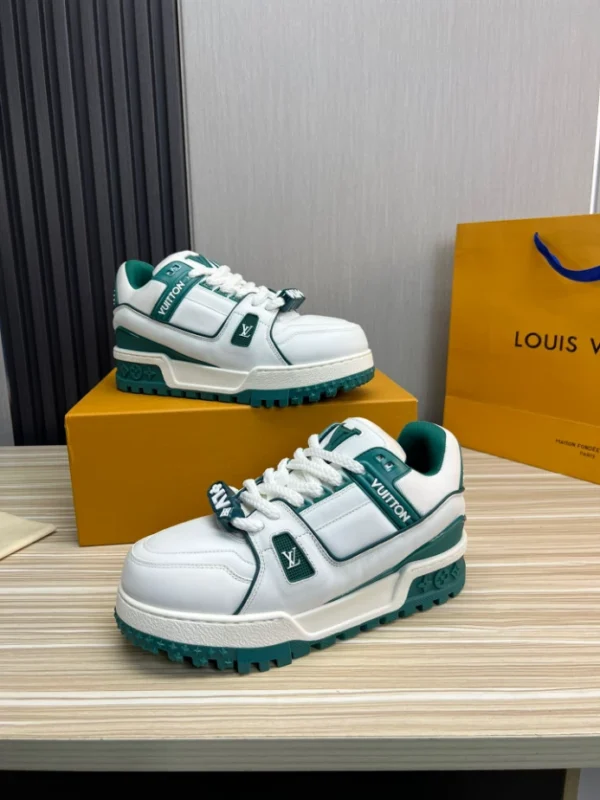 LV Trainer Maxi Sneaker - RLS133
