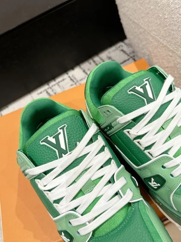 LV Trainer Maxi Sneaker - RLS113