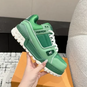 LV Trainer Maxi Sneaker - RLS113