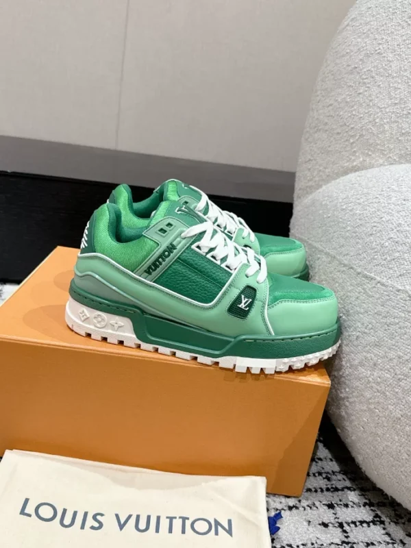 LV Trainer Maxi Sneaker - RLS113