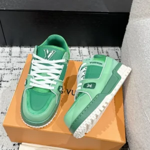 LV Trainer Maxi Sneaker - RLS113