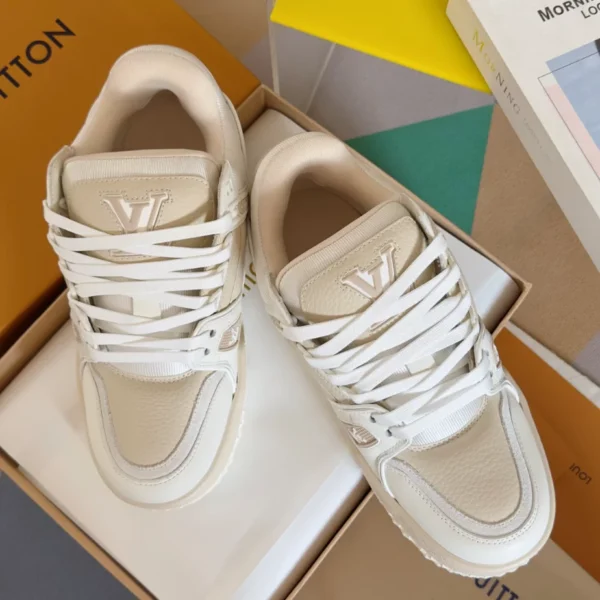 LV Trainer Maxi Sneaker - RLS115