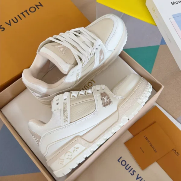 LV Trainer Maxi Sneaker - RLS115
