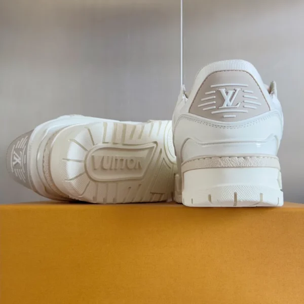 LV Trainer Maxi Sneaker - RLS115