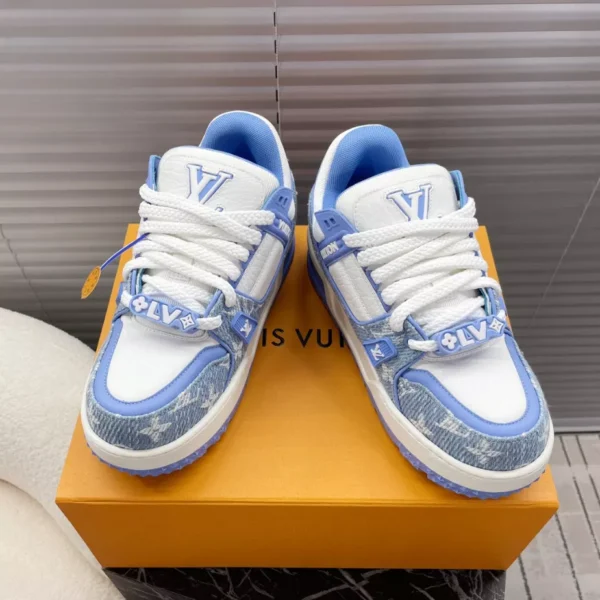 LV Trainer Maxi Sneaker - RLS117