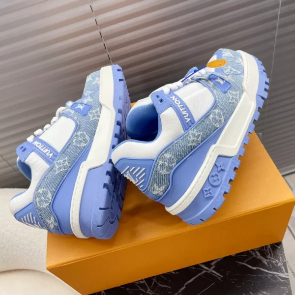LV Trainer Maxi Sneaker - RLS117