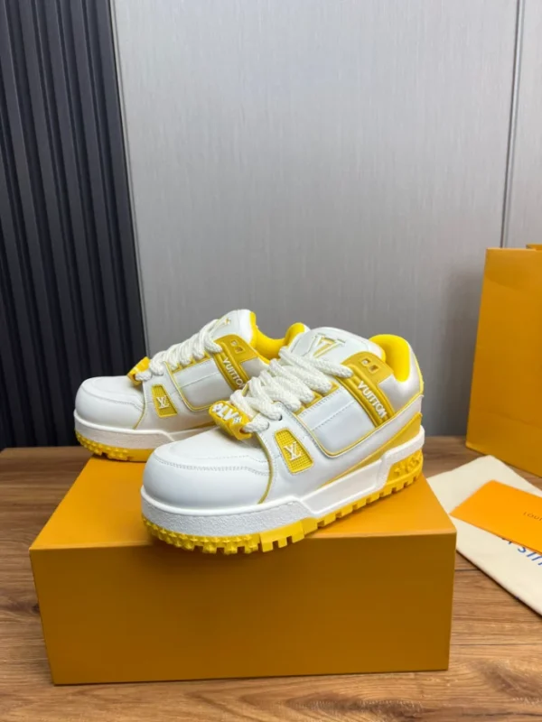 LV Trainer Maxi Sneaker - RLS134
