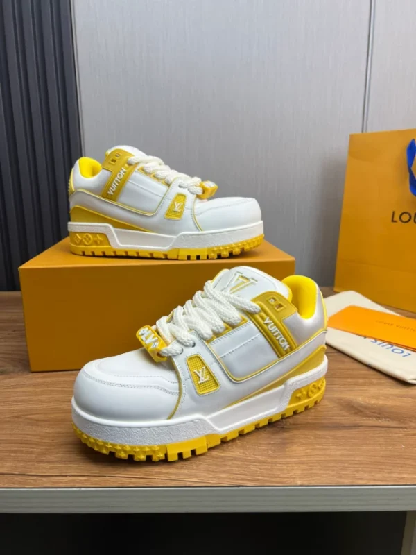 LV Trainer Maxi Sneaker - RLS134