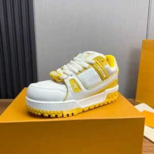 LV Trainer Maxi Sneaker - RLS134
