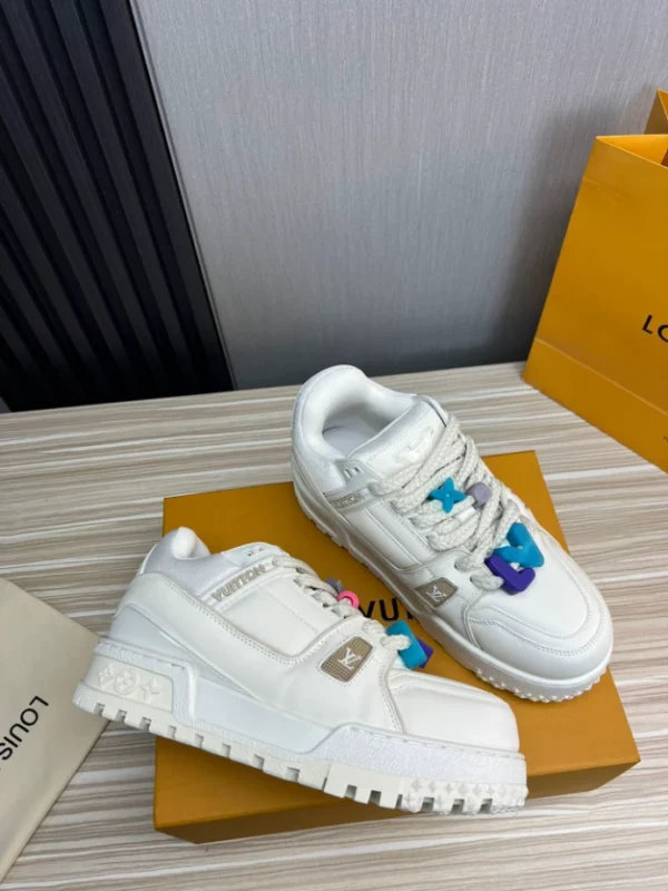 LV Trainer Maxi Sneaker - RLS136