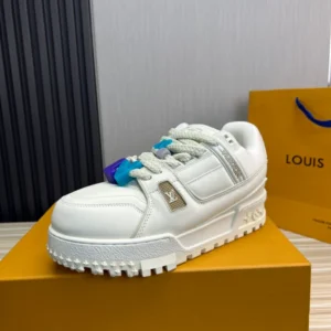 LV Trainer Maxi Sneaker - RLS136