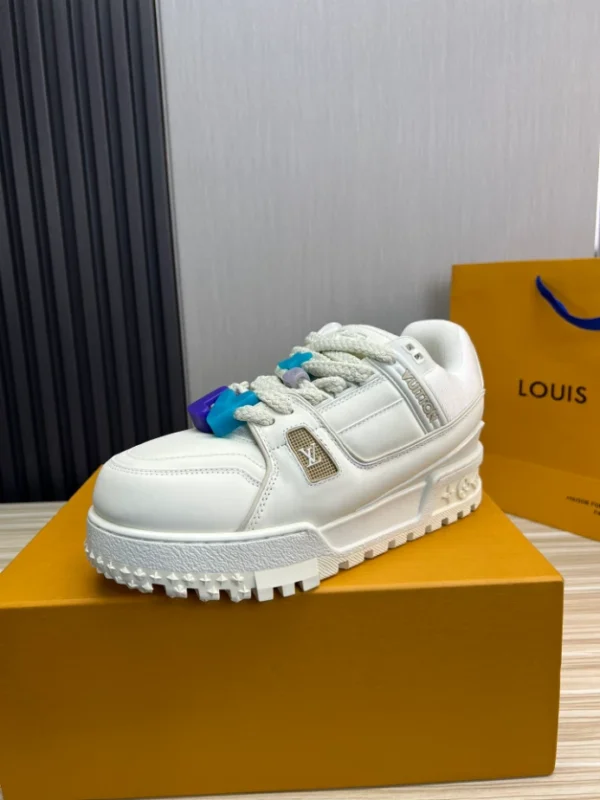 LV Trainer Maxi Sneaker - RLS136