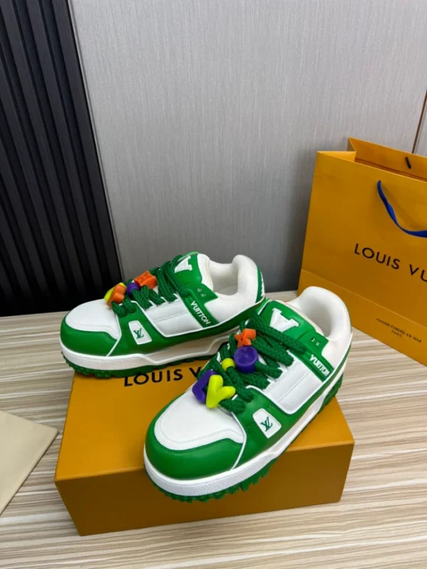 LV Trainer Maxi Sneaker - RLS138