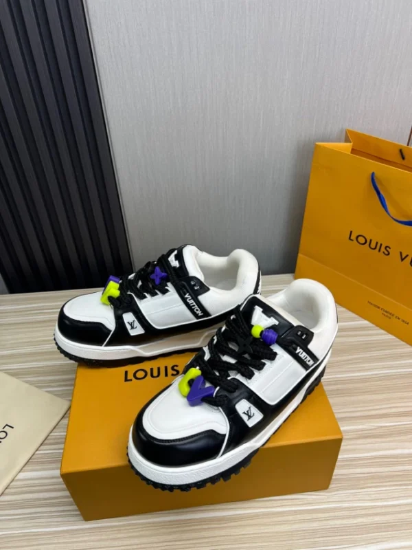 LV Trainer Maxi Sneaker - RLS139