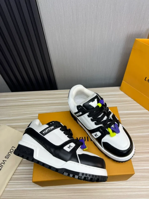LV Trainer Maxi Sneaker - RLS139