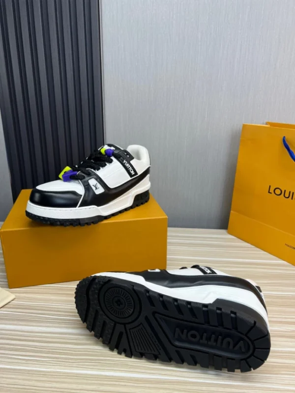 LV Trainer Maxi Sneaker - RLS139