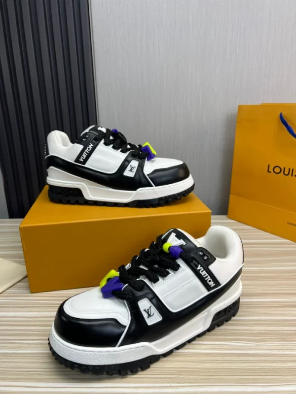 LV Trainer Maxi Sneaker - RLS139
