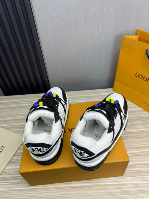LV Trainer Maxi Sneaker - RLS139