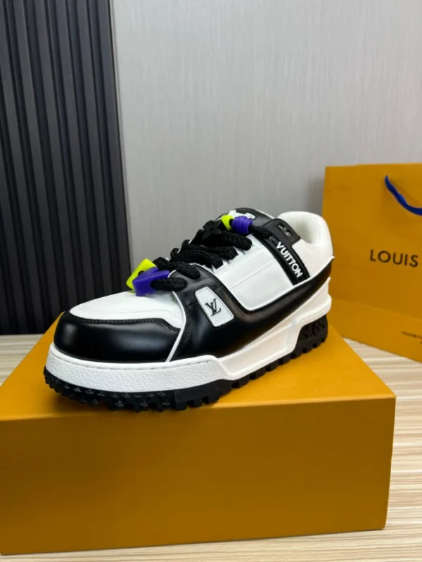 LV Trainer Maxi Sneaker - RLS139