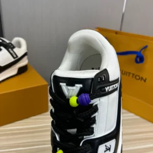 LV Trainer Maxi Sneaker - RLS139