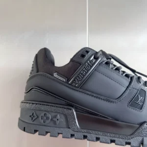 LV Trainer Maxi Snow Sneaker - RLS129