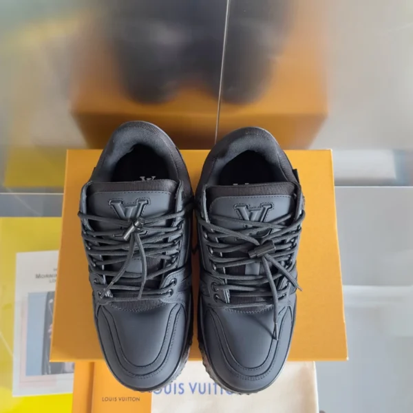 LV Trainer Maxi Snow Sneaker - RLS129