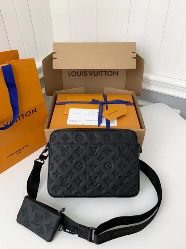 LV Trio Messenger In Black - RBV38