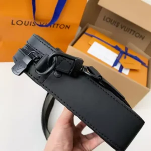 LV Trio Messenger In Black - RBV38