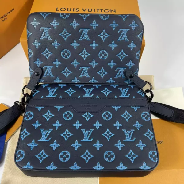 LV Trio Messenger Monogram Shadow - RBV36