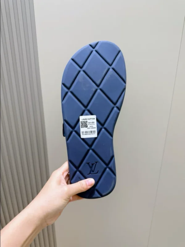 Louis Vuitton Venice Mule - S61