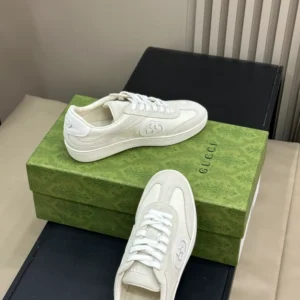 Men's Gucci Ace Sneaker with Interlocking G – RGS55