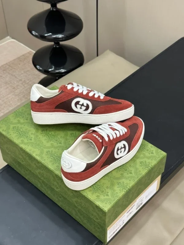 Men's Gucci Ace Sneaker with Interlocking G – RGS62