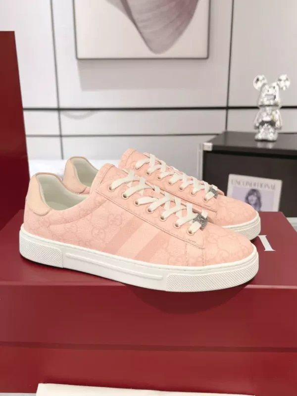 Women's Gucci Ace Sneaker With Web – RGS73