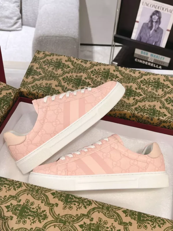 Women's Gucci Ace Sneaker With Web – RGS73