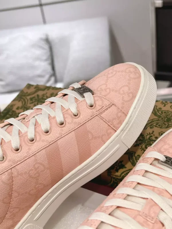 Women's Gucci Ace Sneaker With Web – RGS73