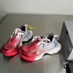 Balenciaga 3XL Toe Spray Sneaker - RBS85