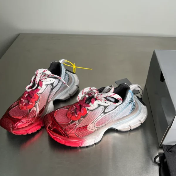 Balenciaga 3XL Toe Spray Sneaker - RBS85