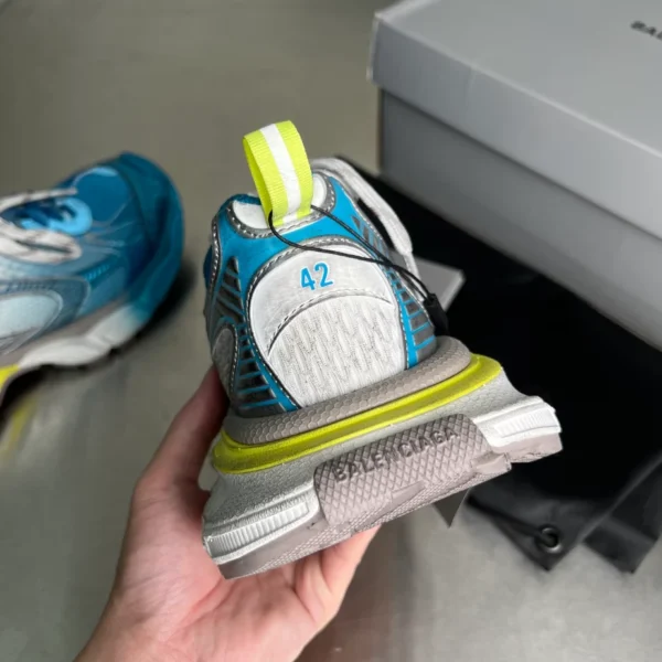 Balenciaga 3XL Toe Spray Sneaker - RBS86