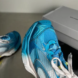 Balenciaga 3XL Toe Spray Sneaker - RBS86