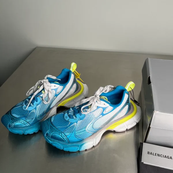 Balenciaga 3XL Toe Spray Sneaker - RBS86