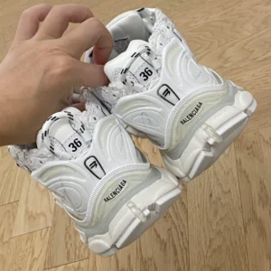 Balenciaga Runner Sneaker - RBS90