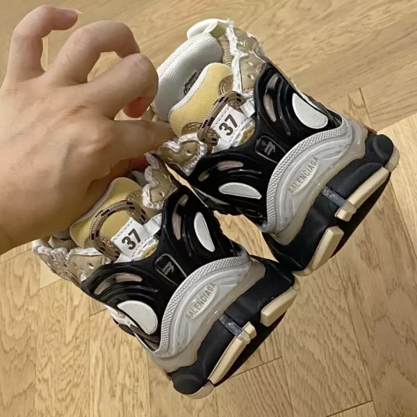 Balenciaga Runner Sneaker - RBS93